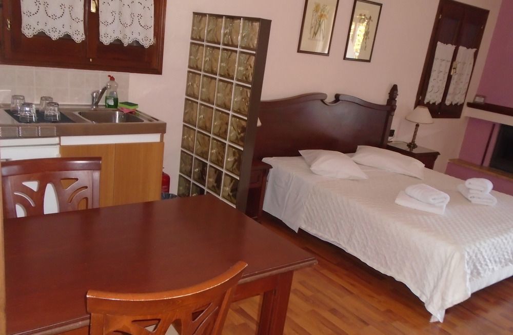 Hotel Aglaida Apartments Tsagkarada Exterior foto